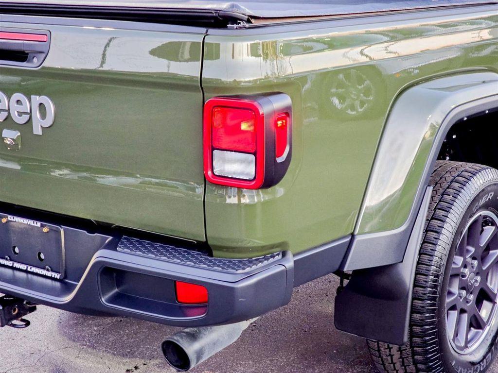 used 2021 Jeep Gladiator car, priced at $33,800