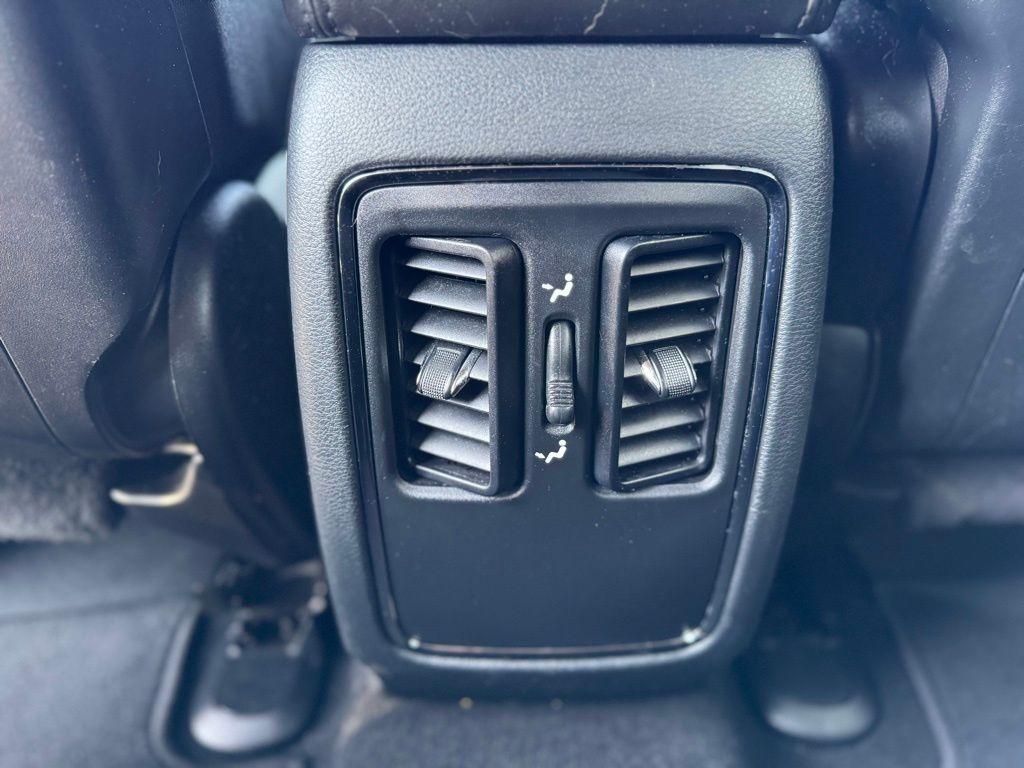 used 2020 Jeep Grand Cherokee car, priced at $17,789