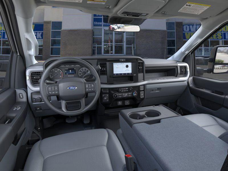 new 2025 Ford F-250 car, priced at $54,699