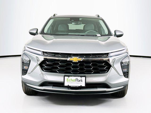 used 2025 Chevrolet Trax car, priced at $18,747