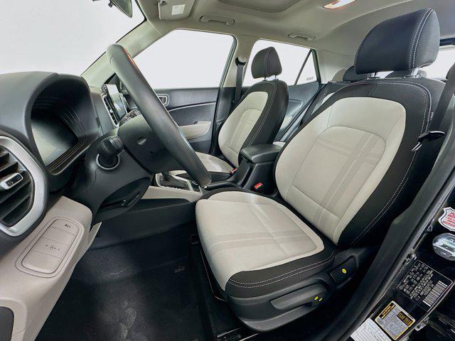 used 2025 Hyundai Venue car, priced at $17,996