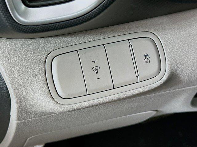 used 2025 Hyundai Venue car, priced at $17,996