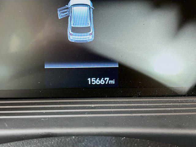 used 2025 Hyundai Venue car, priced at $17,996