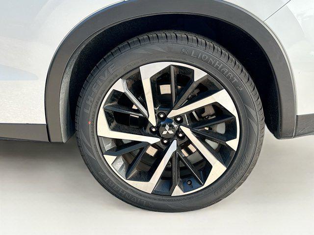 used 2024 Mitsubishi Outlander car, priced at $21,787