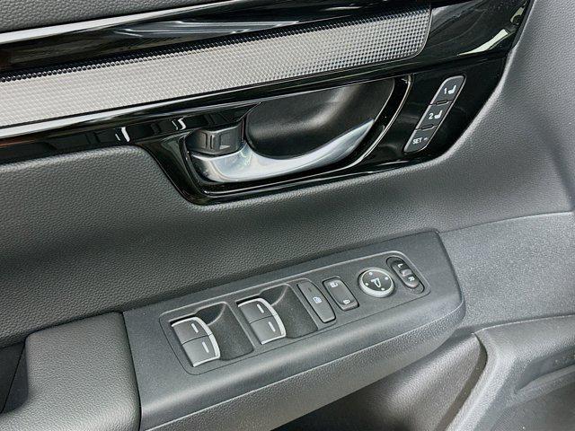 used 2025 Honda CR-V car, priced at $30,797