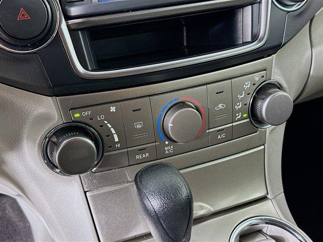 used 2013 Toyota Highlander car, priced at $10,996