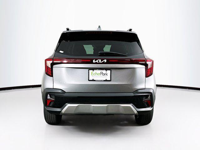 used 2025 Kia Seltos car, priced at $18,996