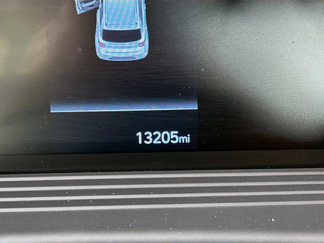 used 2025 Hyundai Venue car, priced at $17,996