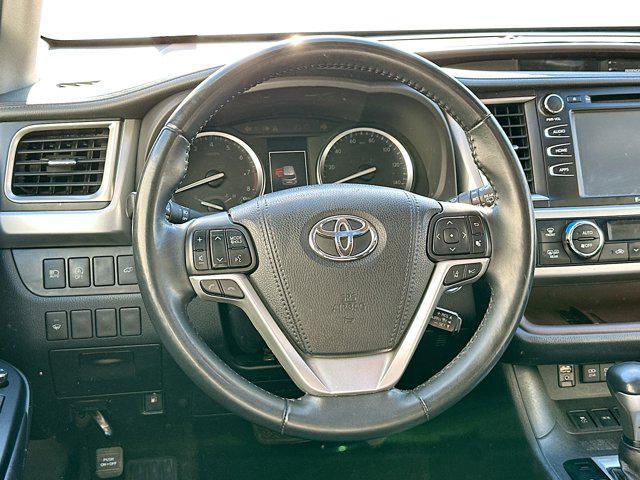 used 2018 Toyota Highlander car, priced at $22,497
