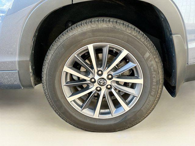 used 2018 Toyota Highlander car, priced at $22,497