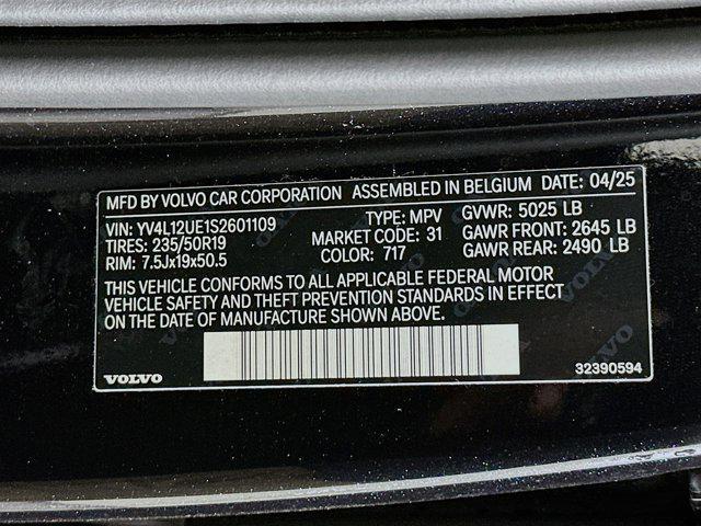 used 2025 Volvo XC40 car, priced at $30,996