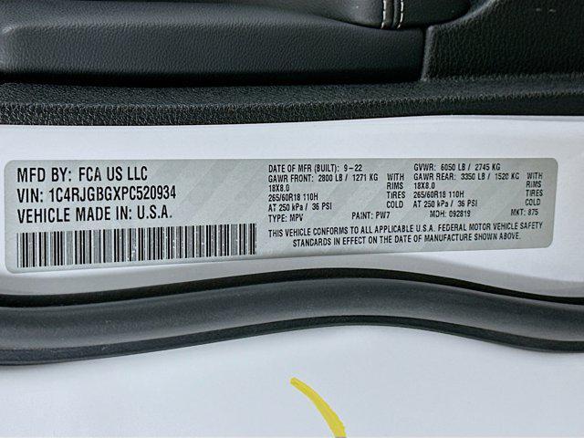 used 2023 Jeep Grand Cherokee car, priced at $25,996