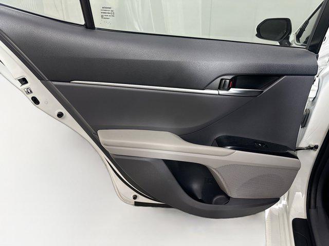 used 2018 Toyota Camry Hybrid car, priced at $17,987
