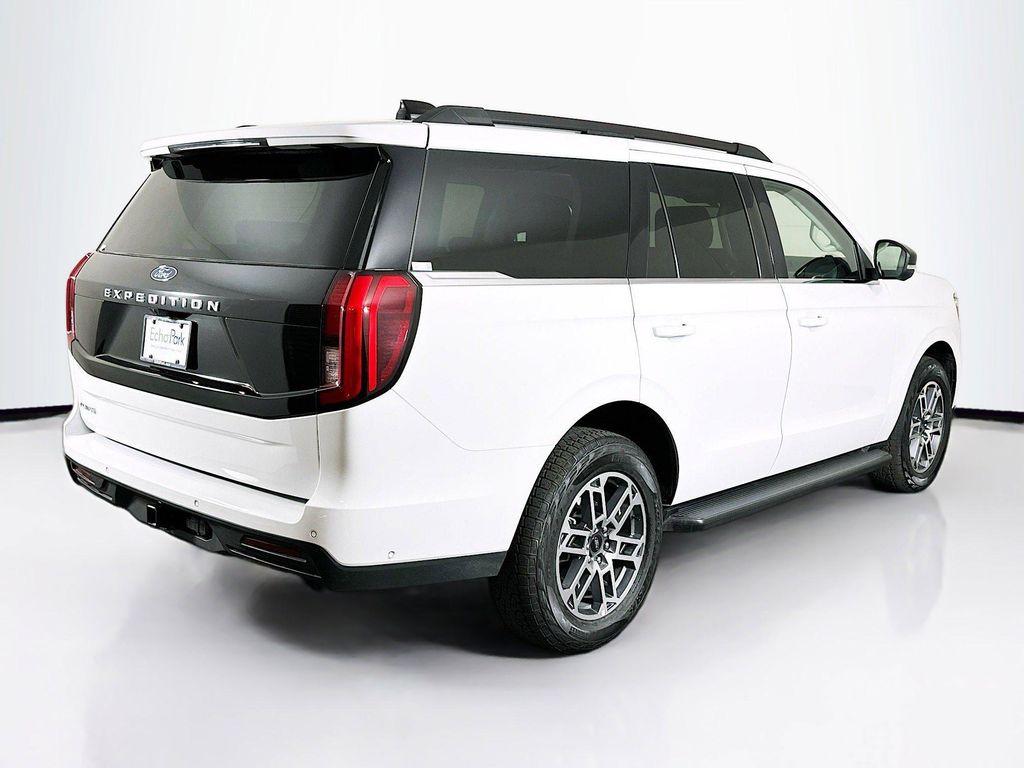 used 2025 Ford Expedition car, priced at $53,695