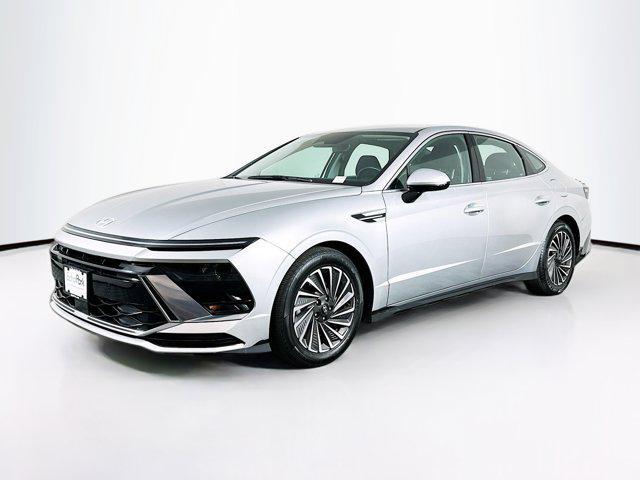 used 2025 Hyundai Sonata Hybrid car, priced at $20,496