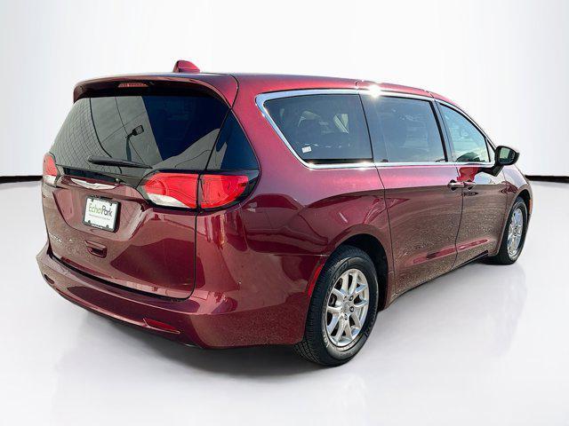 used 2017 Chrysler Pacifica car, priced at $13,987