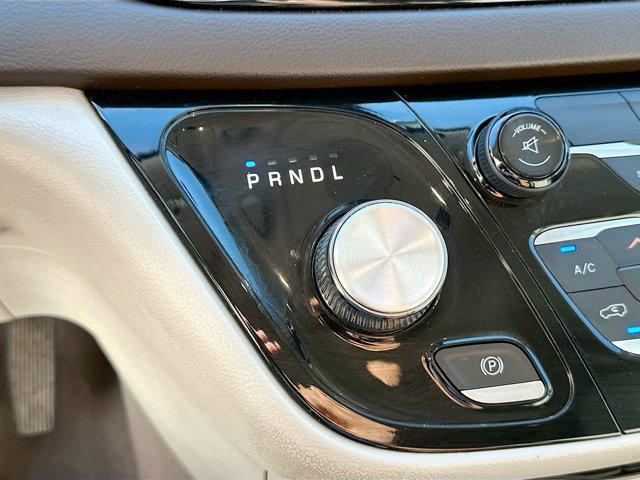 used 2017 Chrysler Pacifica car, priced at $13,987