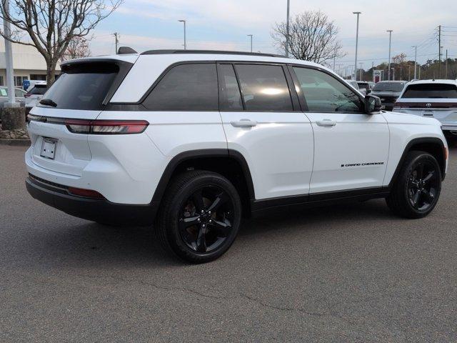 used 2024 Jeep Grand Cherokee car, priced at $34,434