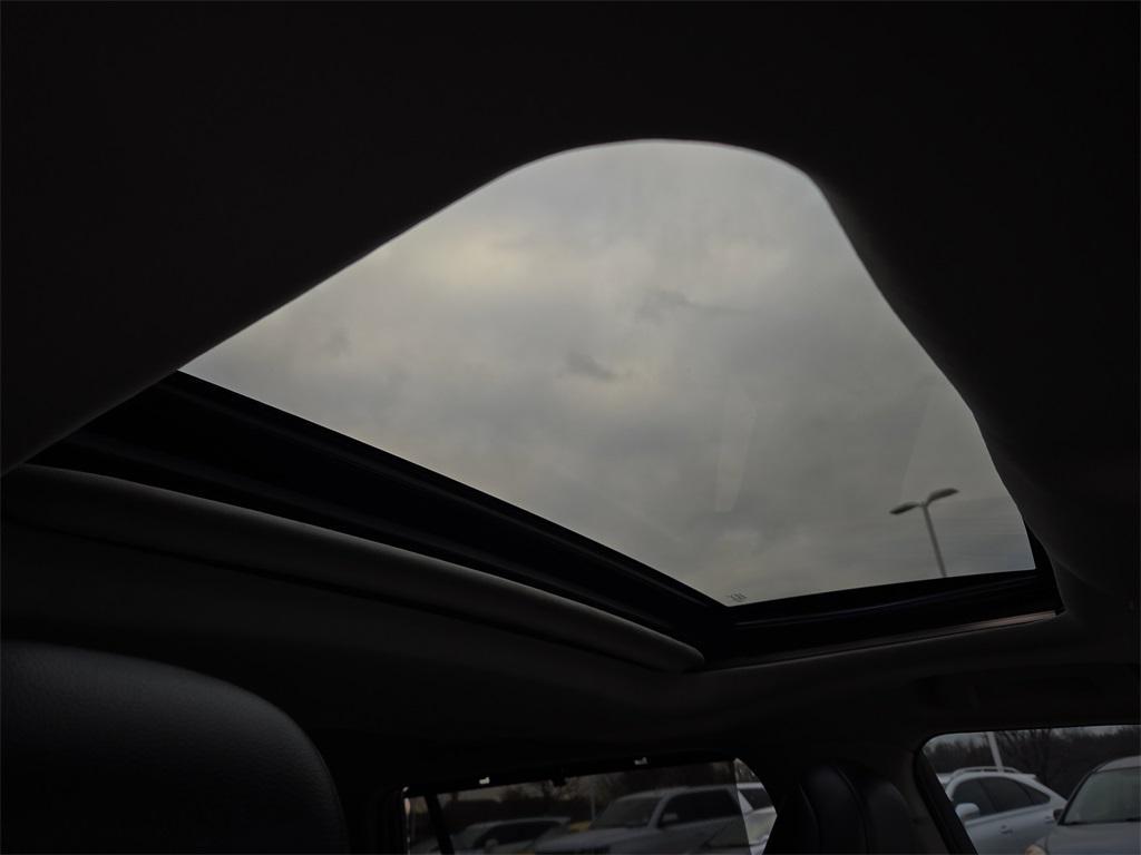 used 2021 Toyota Highlander car, priced at $21,974