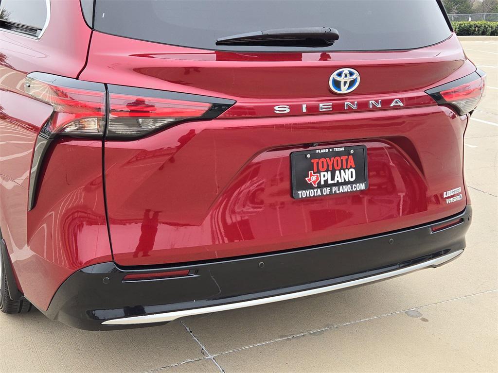 used 2021 Toyota Sienna car, priced at $27,470