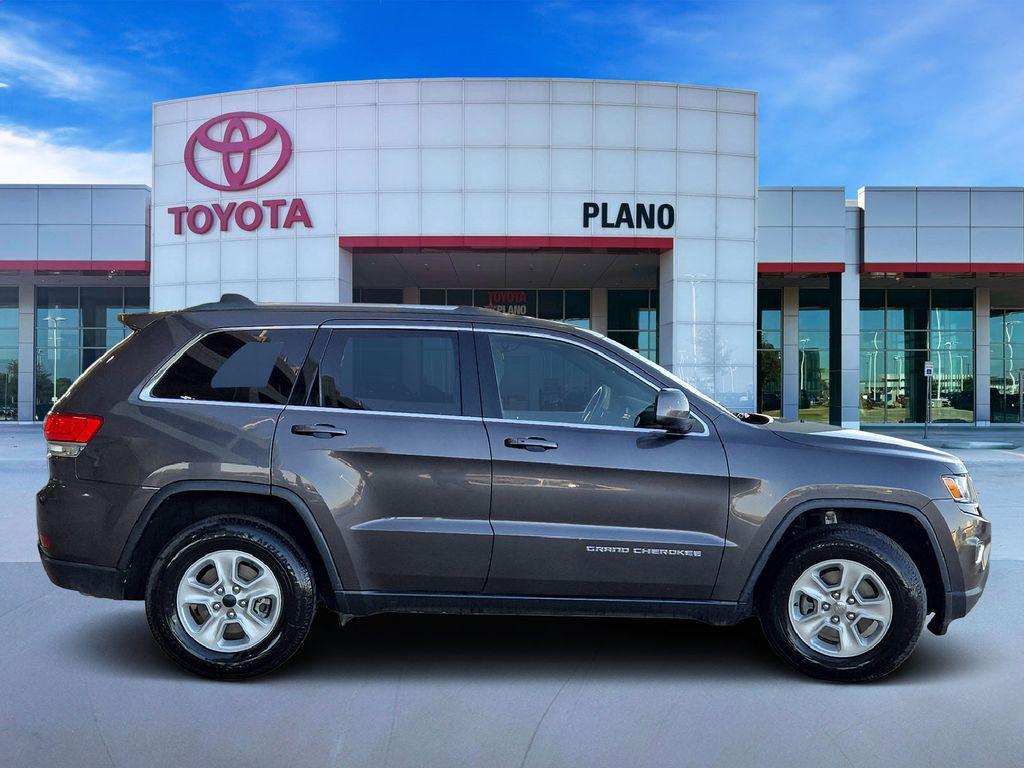 used 2016 Jeep Grand Cherokee car, priced at $13,938