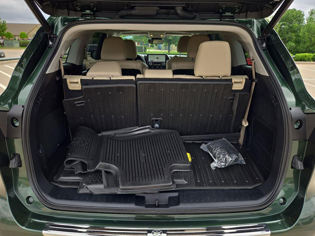 used 2023 Toyota Highlander Hybrid car, priced at $45,871