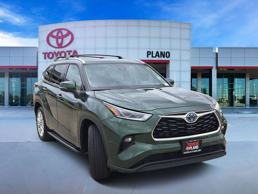 used 2023 Toyota Highlander Hybrid car, priced at $45,871