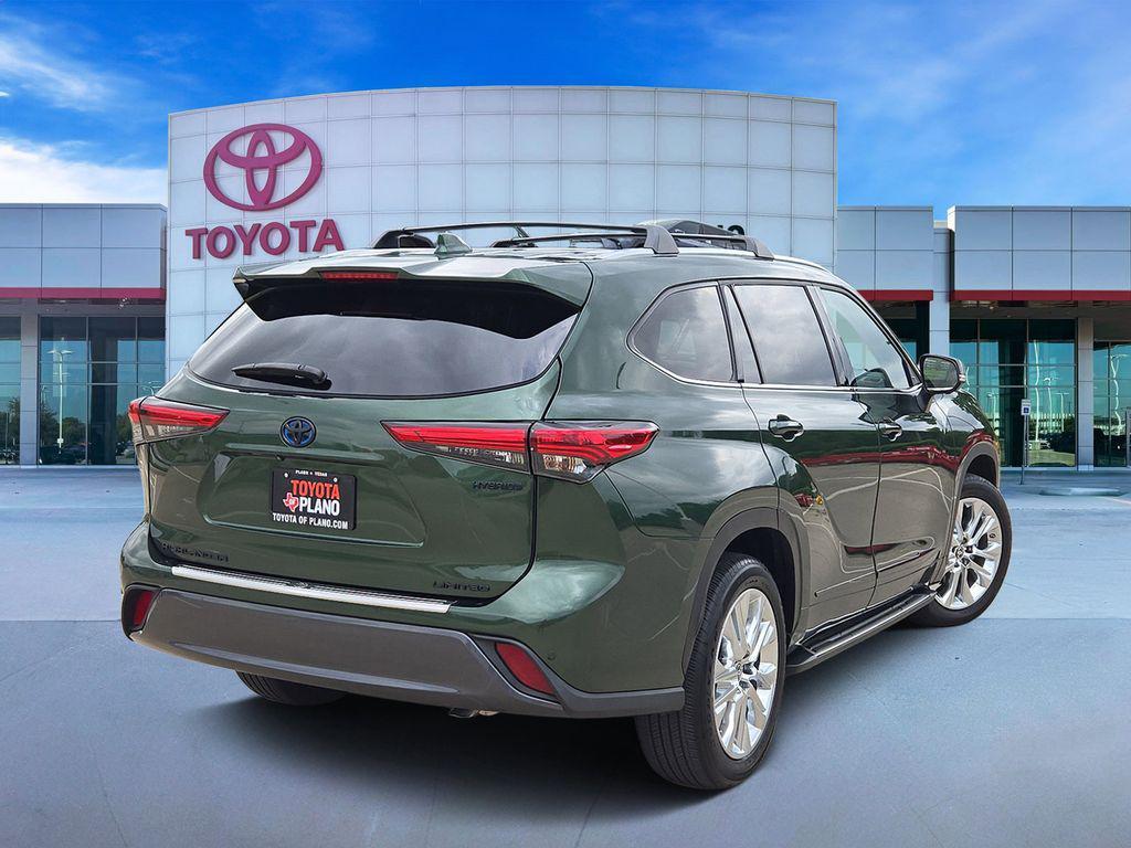 used 2023 Toyota Highlander Hybrid car, priced at $45,871
