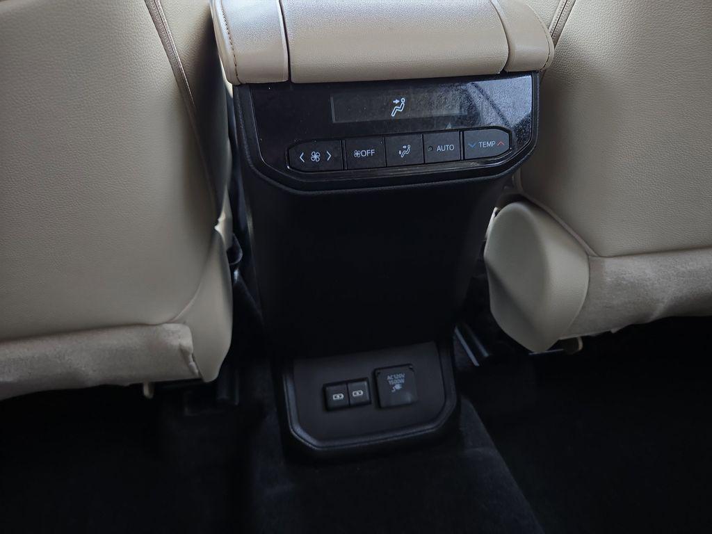 used 2023 Toyota Highlander Hybrid car, priced at $45,871