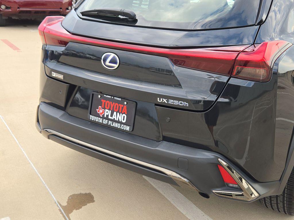 used 2021 Lexus UX 250h car, priced at $31,400