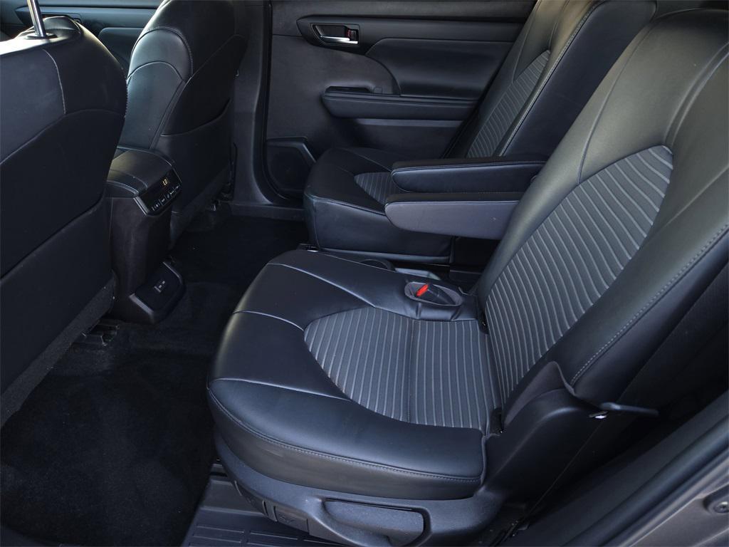 used 2023 Toyota Highlander car, priced at $35,440