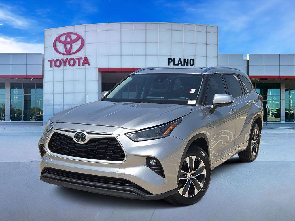 used 2021 Toyota Highlander car, priced at $21,947