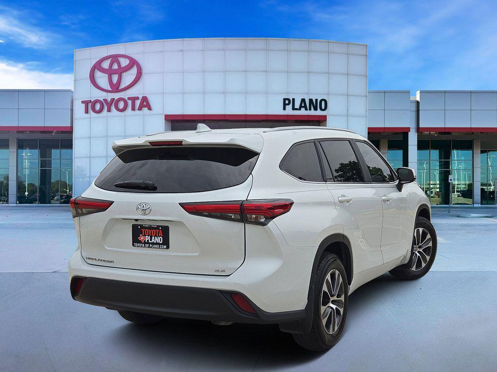 used 2023 Toyota Highlander car, priced at $33,495