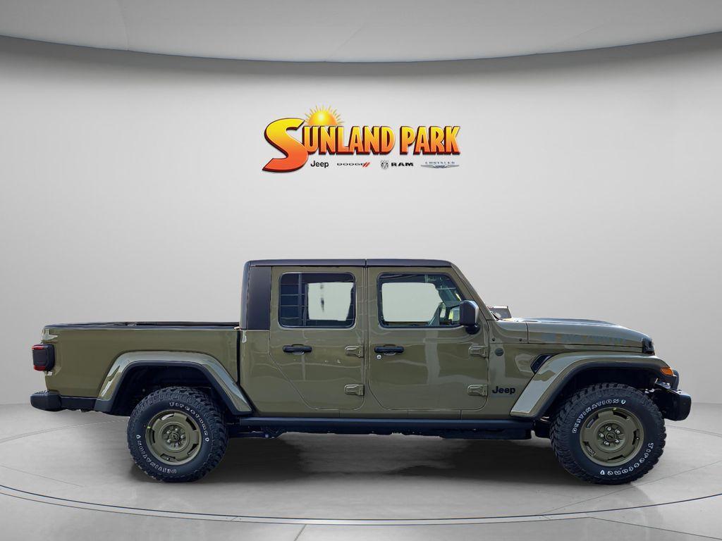 new 2026 Jeep Gladiator car, priced at $51,670