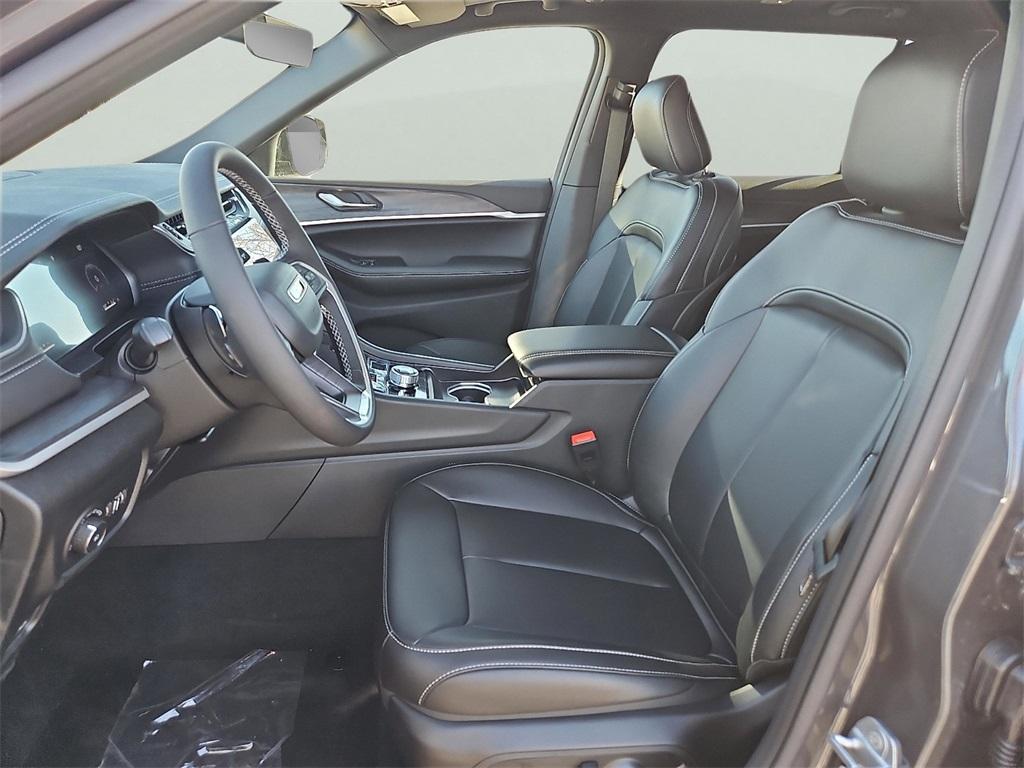 new 2025 Jeep Grand Cherokee L car, priced at $52,835