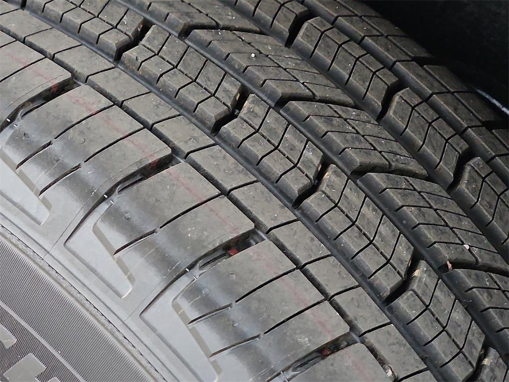 new 2025 Jeep Grand Cherokee car, priced at $38,225