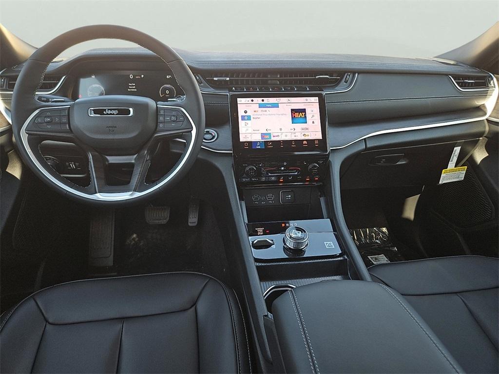 new 2025 Jeep Grand Cherokee car, priced at $46,470