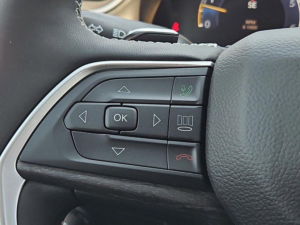 new 2025 Jeep Grand Cherokee L car, priced at $41,495