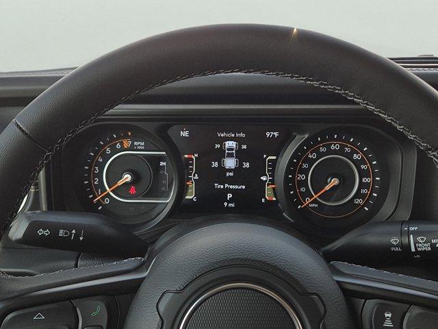 new 2025 Jeep Gladiator car, priced at $47,305