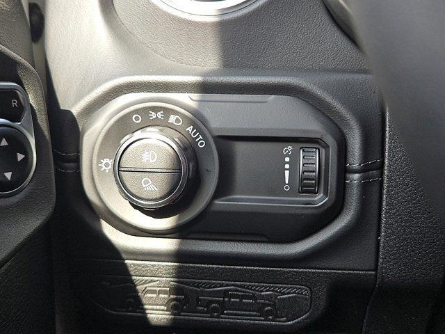 new 2025 Jeep Gladiator car, priced at $47,305