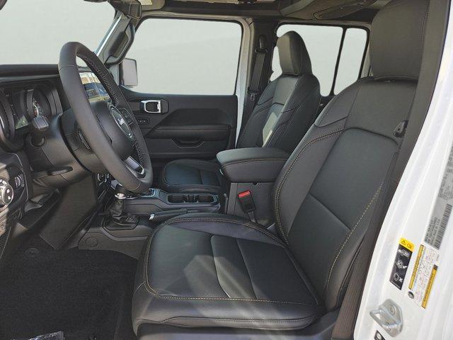 new 2025 Jeep Gladiator car, priced at $47,305