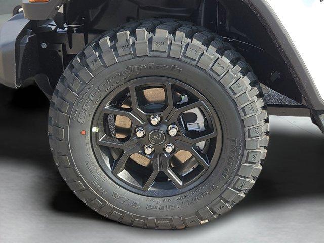 new 2025 Jeep Gladiator car, priced at $47,305