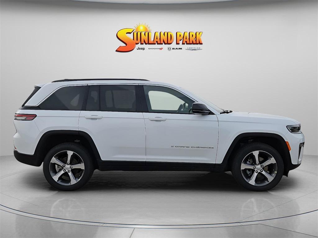 new 2026 Jeep Grand Cherokee car, priced at $46,890
