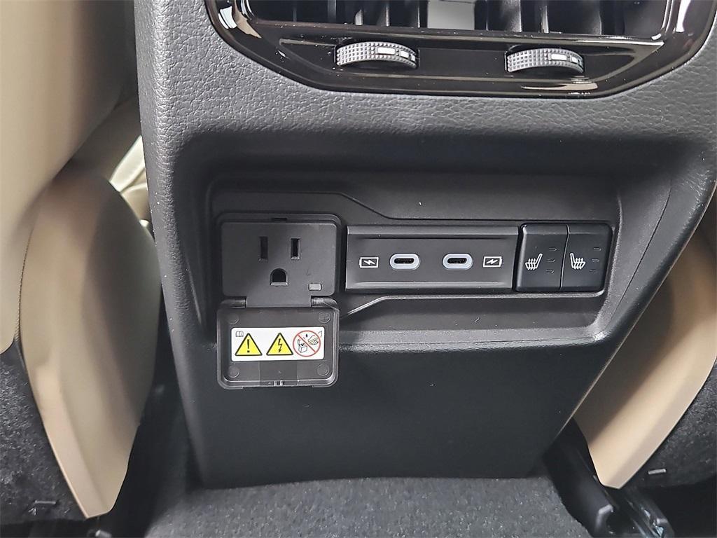 new 2026 Jeep Grand Cherokee car, priced at $46,890