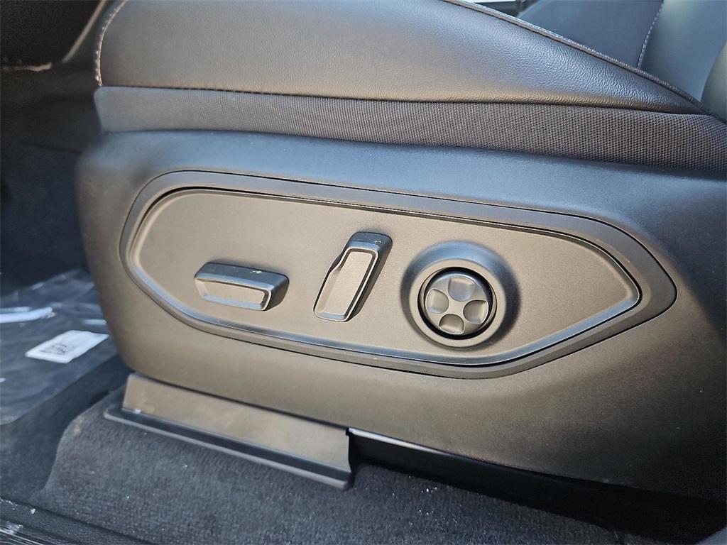 new 2025 Jeep Grand Cherokee L car, priced at $48,835