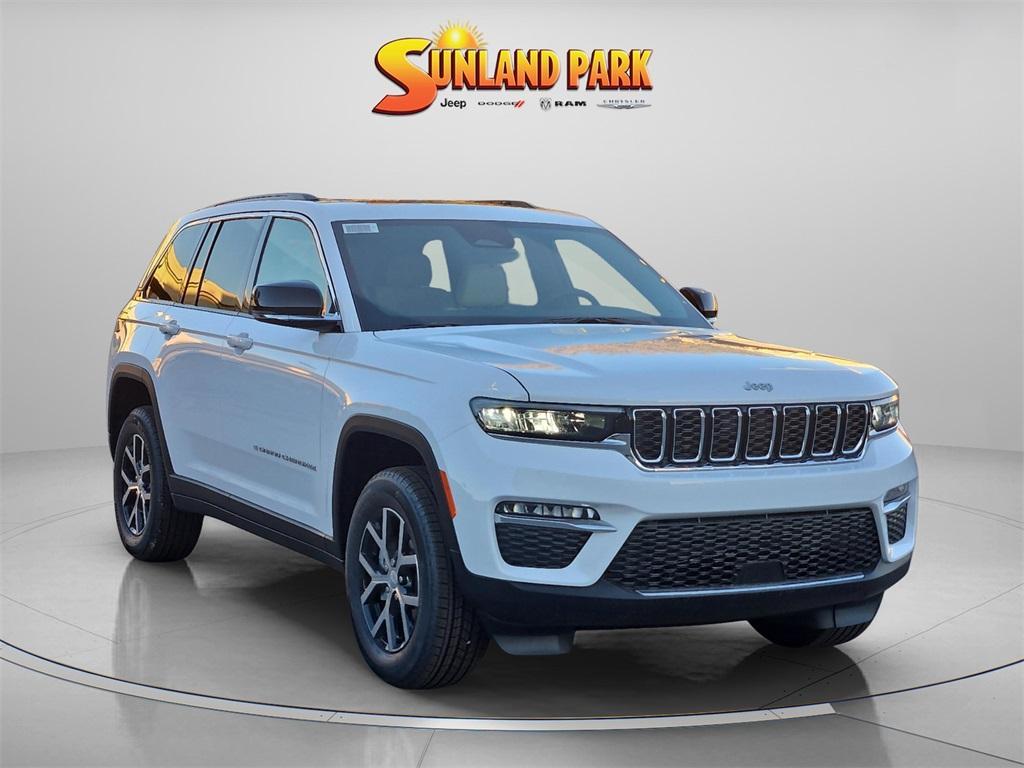 new 2025 Jeep Grand Cherokee car, priced at $45,665