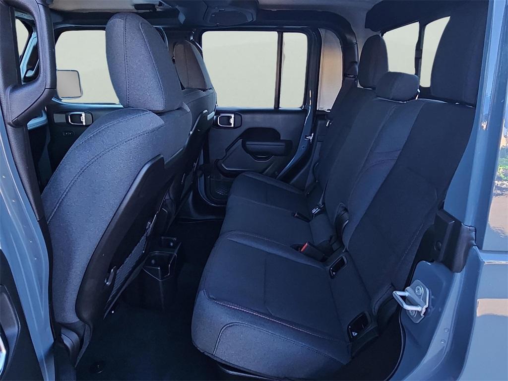 new 2025 Jeep Gladiator car, priced at $51,900