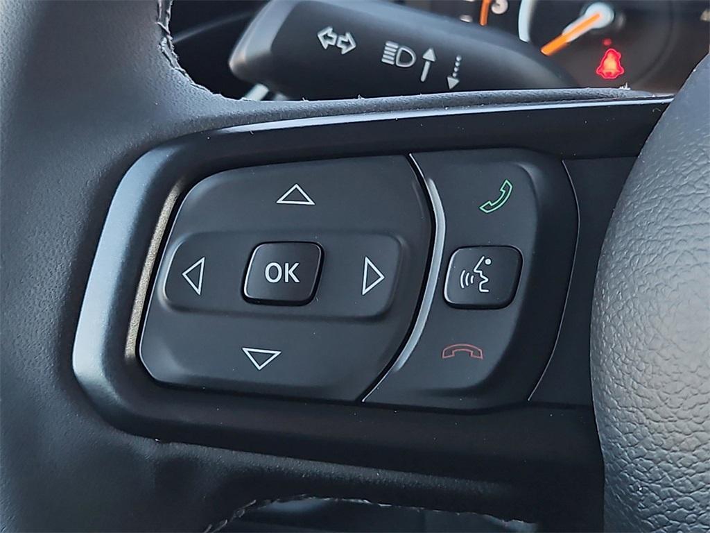 new 2025 Jeep Gladiator car, priced at $51,900