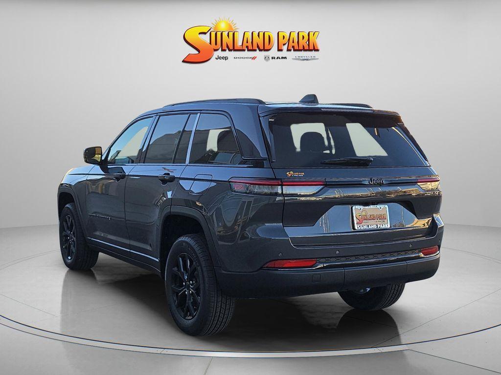 new 2025 Jeep Grand Cherokee car, priced at $38,480