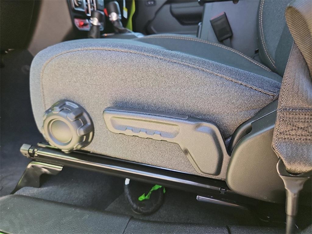 new 2025 Jeep Wrangler car, priced at $49,075